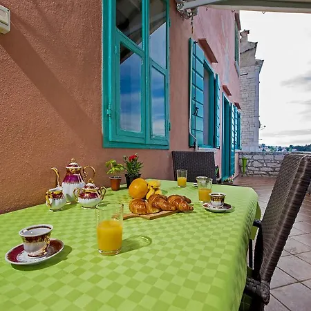 Apartament Adriana *